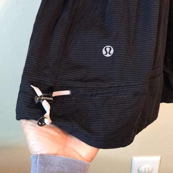 LuLu Lemon Top - Picture 4 of 7